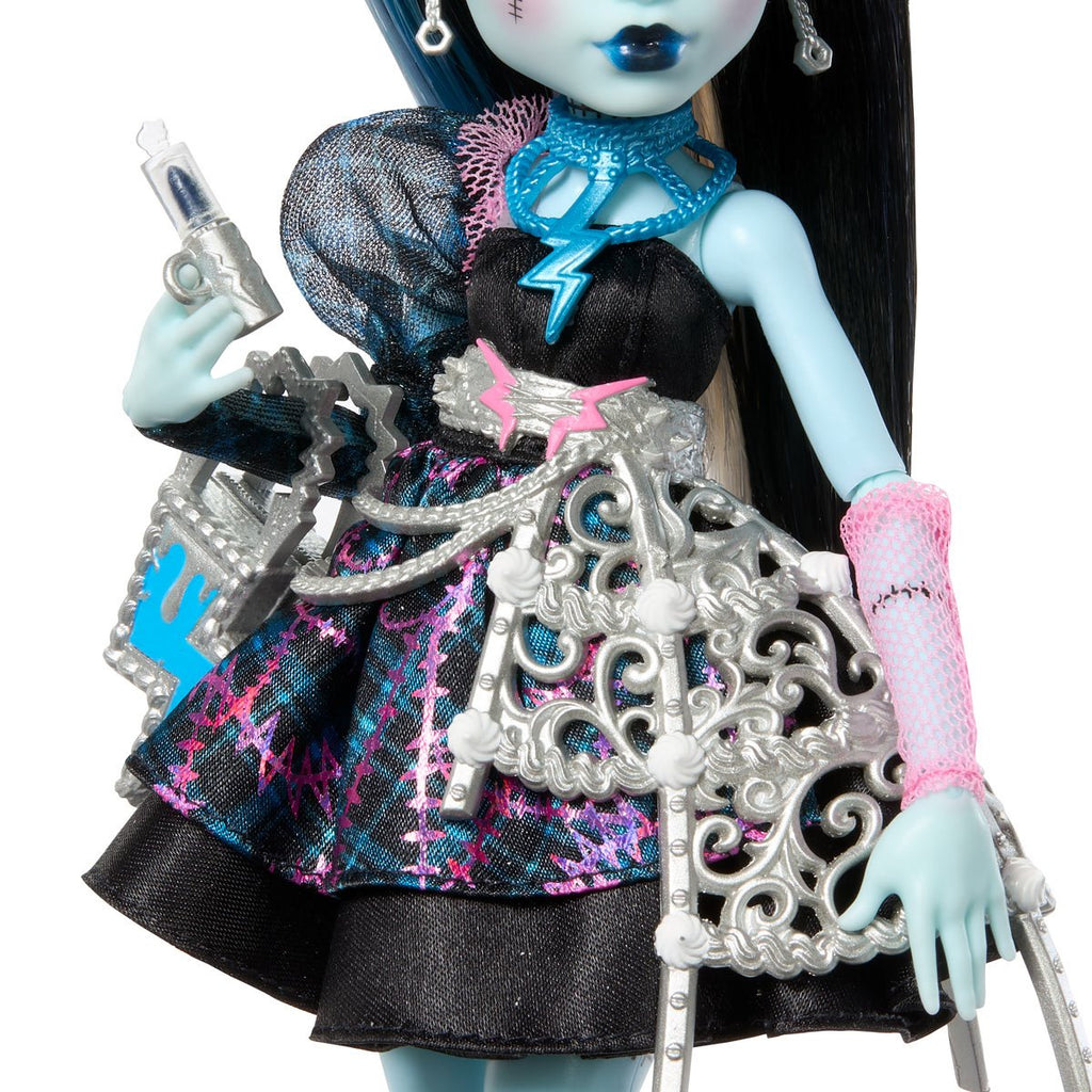 Monster High Frankie Stein Scary Sweet Birthday Doll