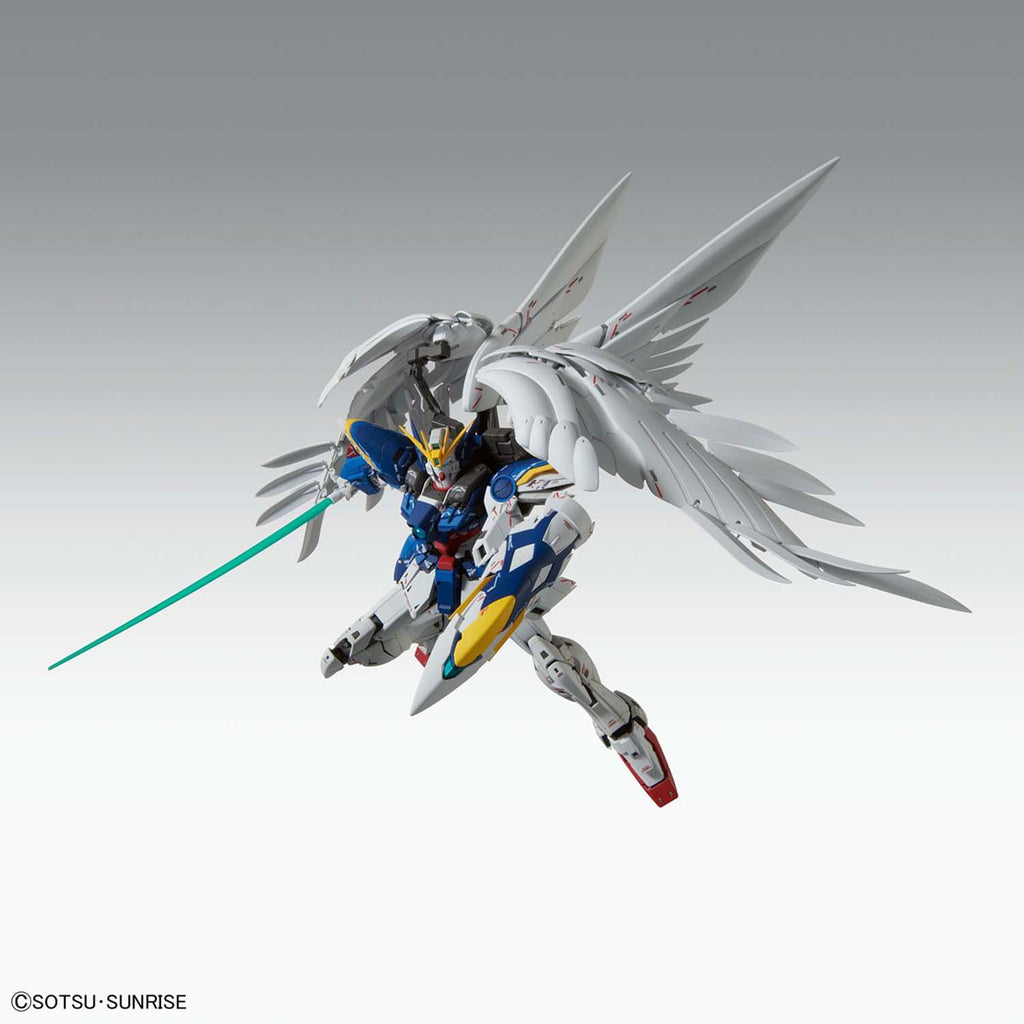 Gundam Wing: Endless Waltz Wing Gundam Zero Ver. Ka Master Grade 1:100 Scale Model Kit