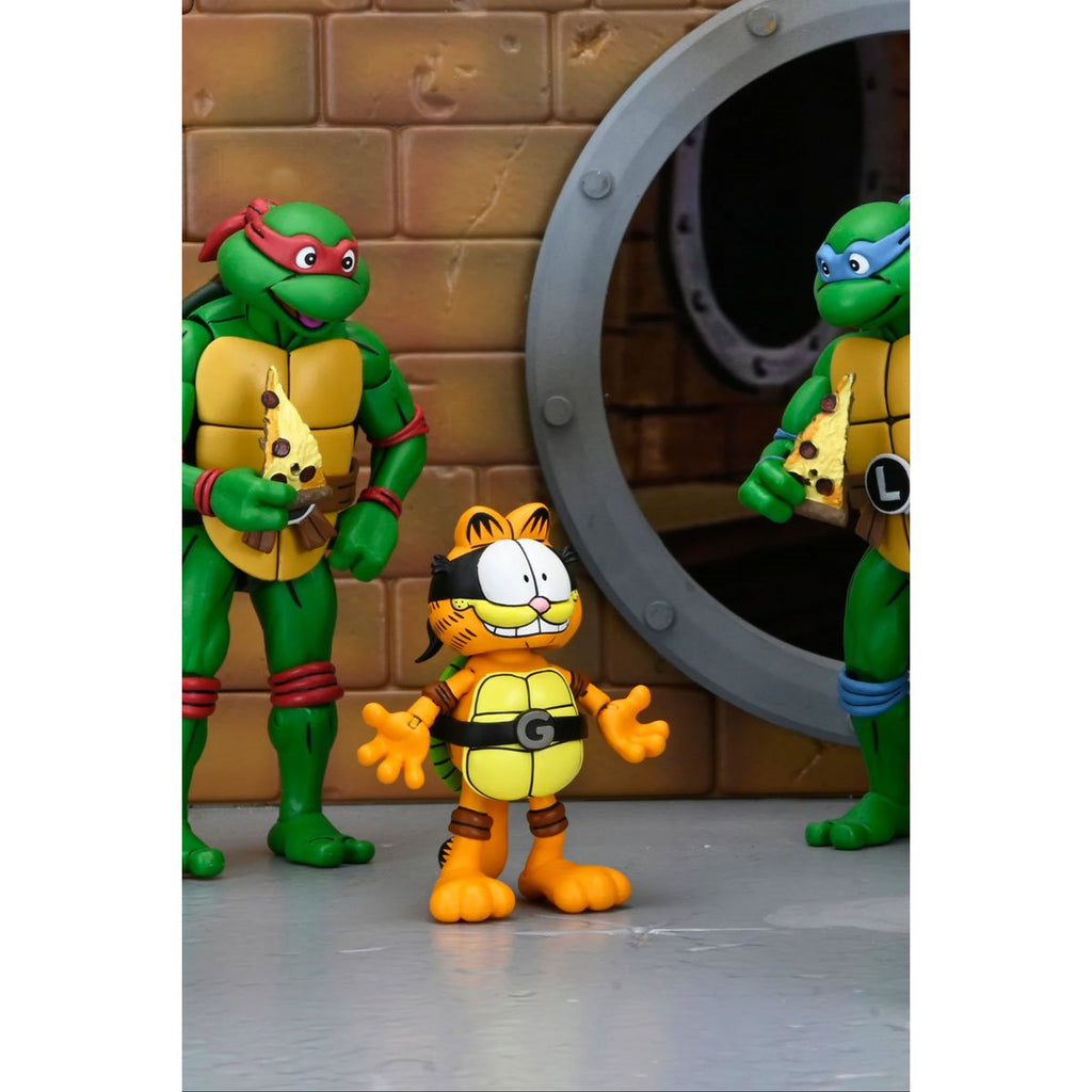 Teenage Mutant Ninja Turtles Archie Comics x Garfield Ultimate Garfello with Odie 7-Inch Scale Action Figure