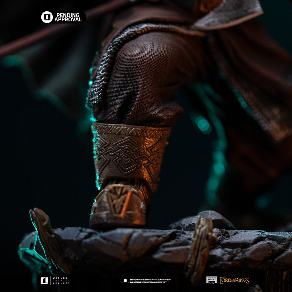 The Lord of the Rings Gimli Unleashed 1:10 Art Scale Limited Edition Statue