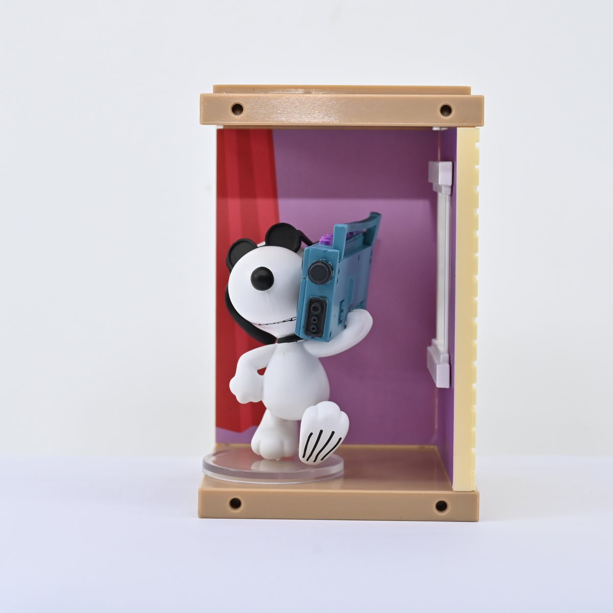Peanuts Snoopy Hero Box Home Sweet Home Series Blind-Box Mini-Figure Case of 6