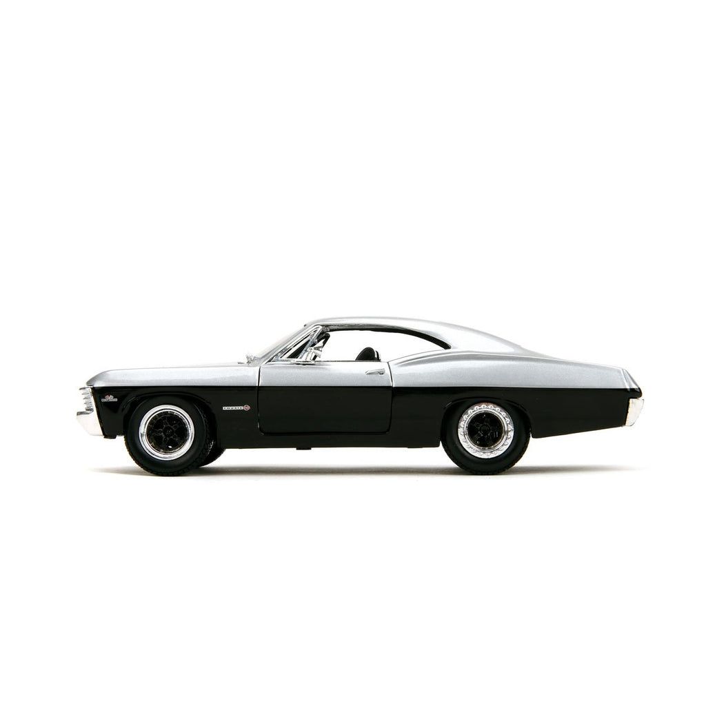 Bigtime Muscle 1967 Chevrolet Impala SS Candy Silver and Black 1:24 Scale Die-Cast Metal Vehicle