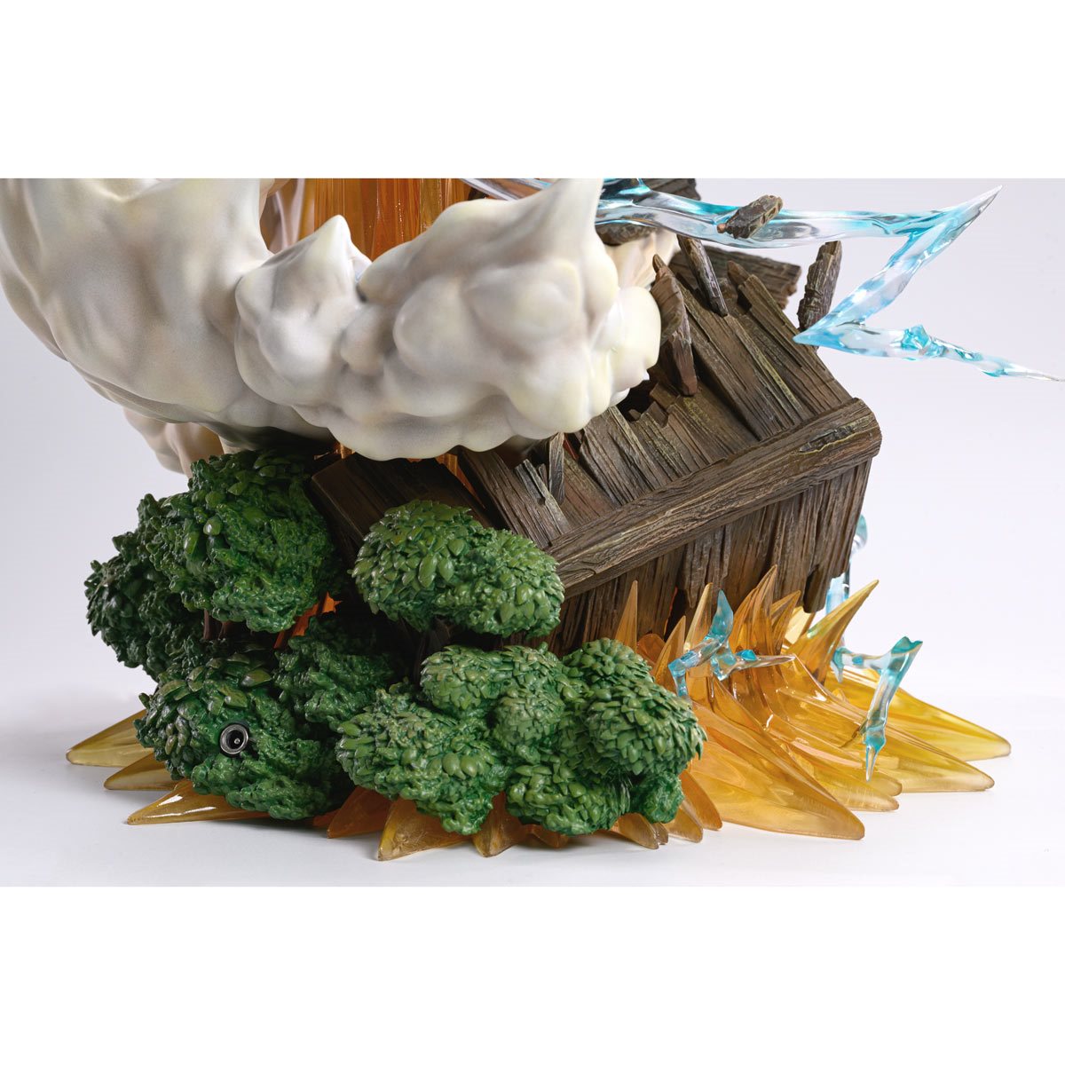 Demon Slayer Zenitsu Agatsuma Light-Up Resin 1:5 Scale Statue