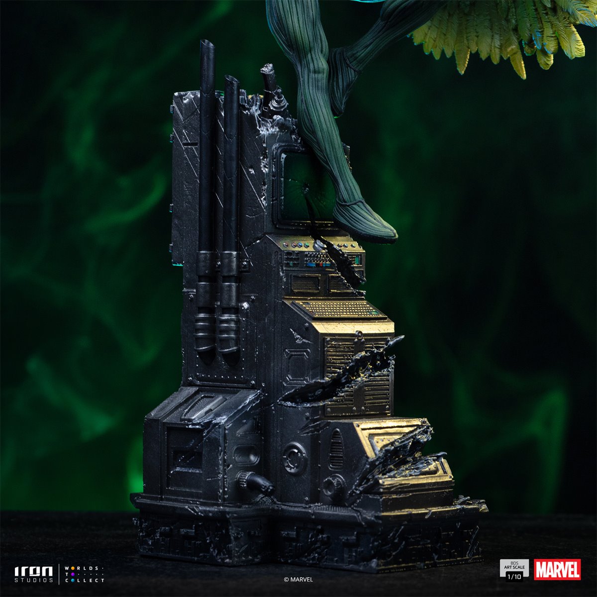 Vulture Spider-Man vs Villains Battle Diorama Series 1:10 Art Scale Limited Edition Statue
