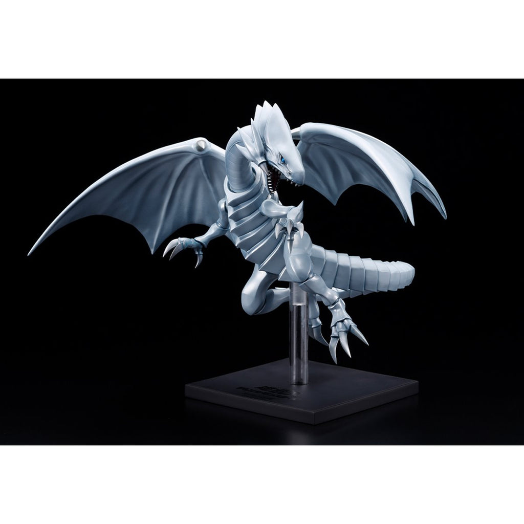 Yu-Gi-Oh! Duel Monsters Blue-Eyes White Dragon Oshi Works Statue