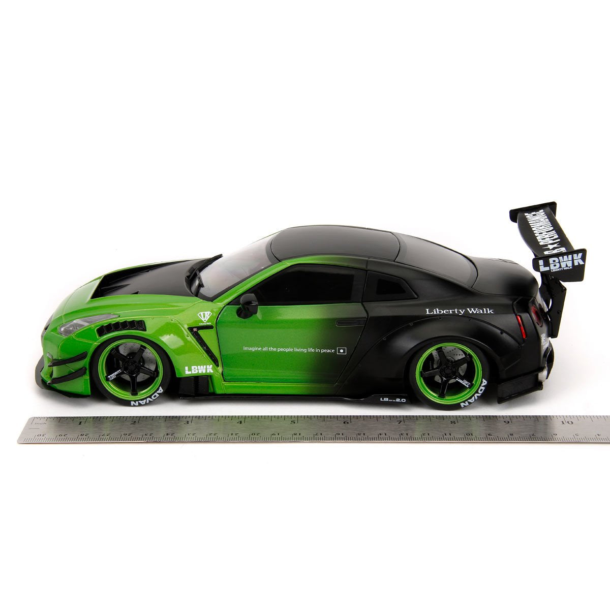 Pink Slips Wave 1 Nissan GT-R R35 with Liberty Walk Body Kit 1:18 Scale Die-Cast Metal Vehicle