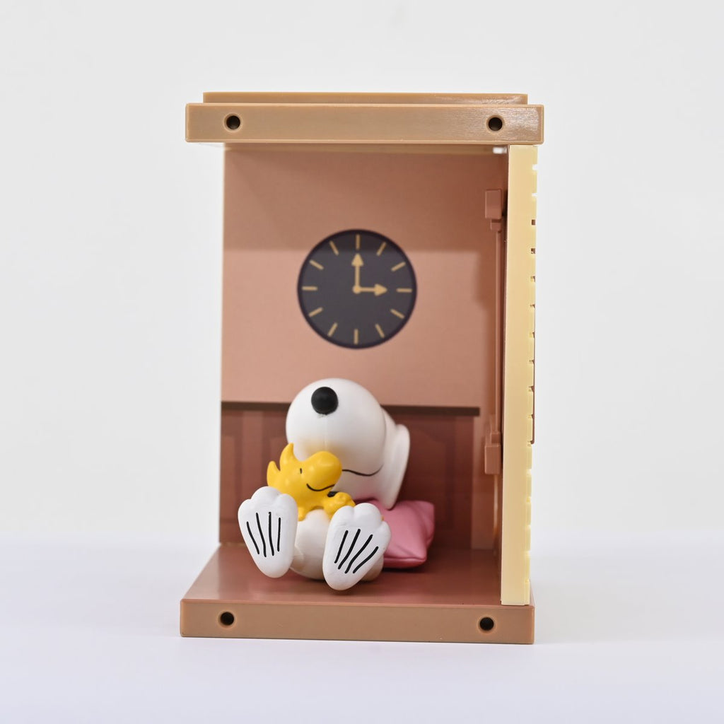 Peanuts Snoopy Hero Box Home Sweet Home Series Blind-Box Mini-Figure Case of 6