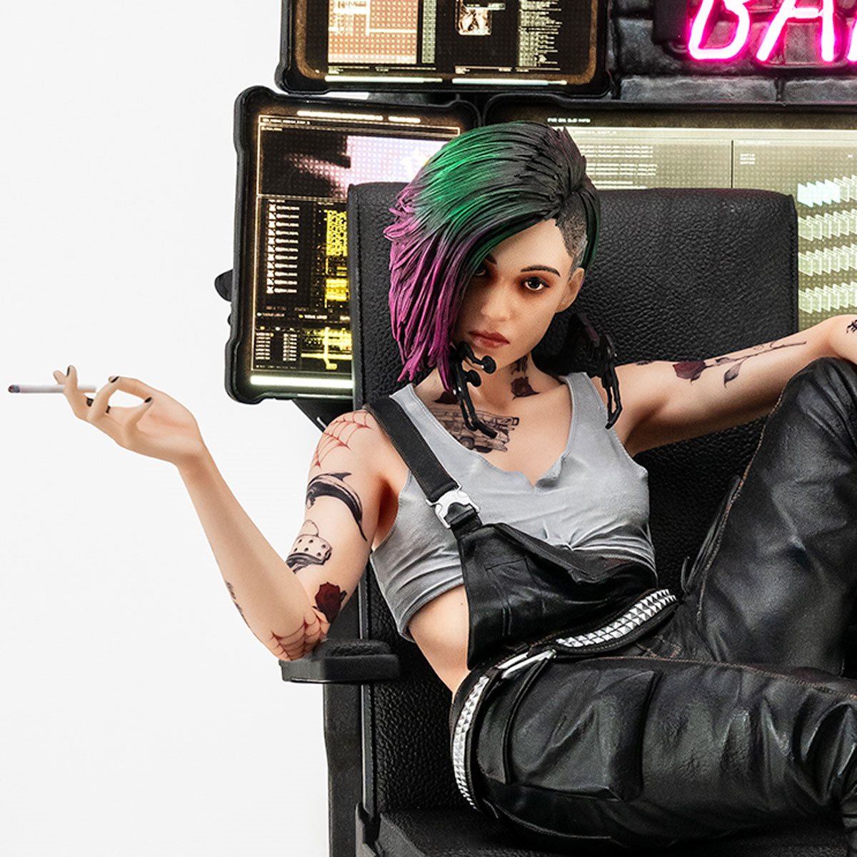 Cyberpunk 2077 Judy Alvarez 1:4 Scale Statue