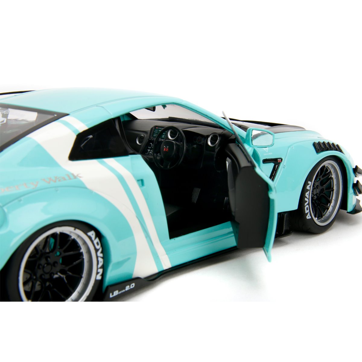 Pink Slips Wave 3 Nissan GT-R R35 LBWK Body Kit Type 2.0 1:18 Scale Die-Cast Metal Vehicle