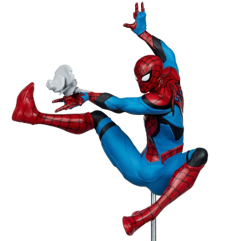 Marvel Rivals Wave 2 Spider-Man 1:6 Scale Posed Figure with Scene and Comic