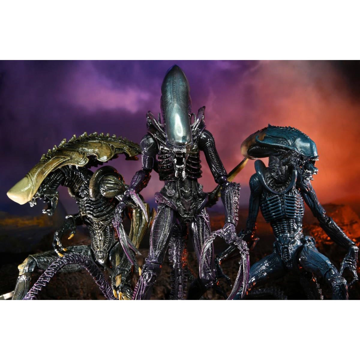 Alien vs. Predator Alien Movie Deco 7-Inch Scale Figure Set