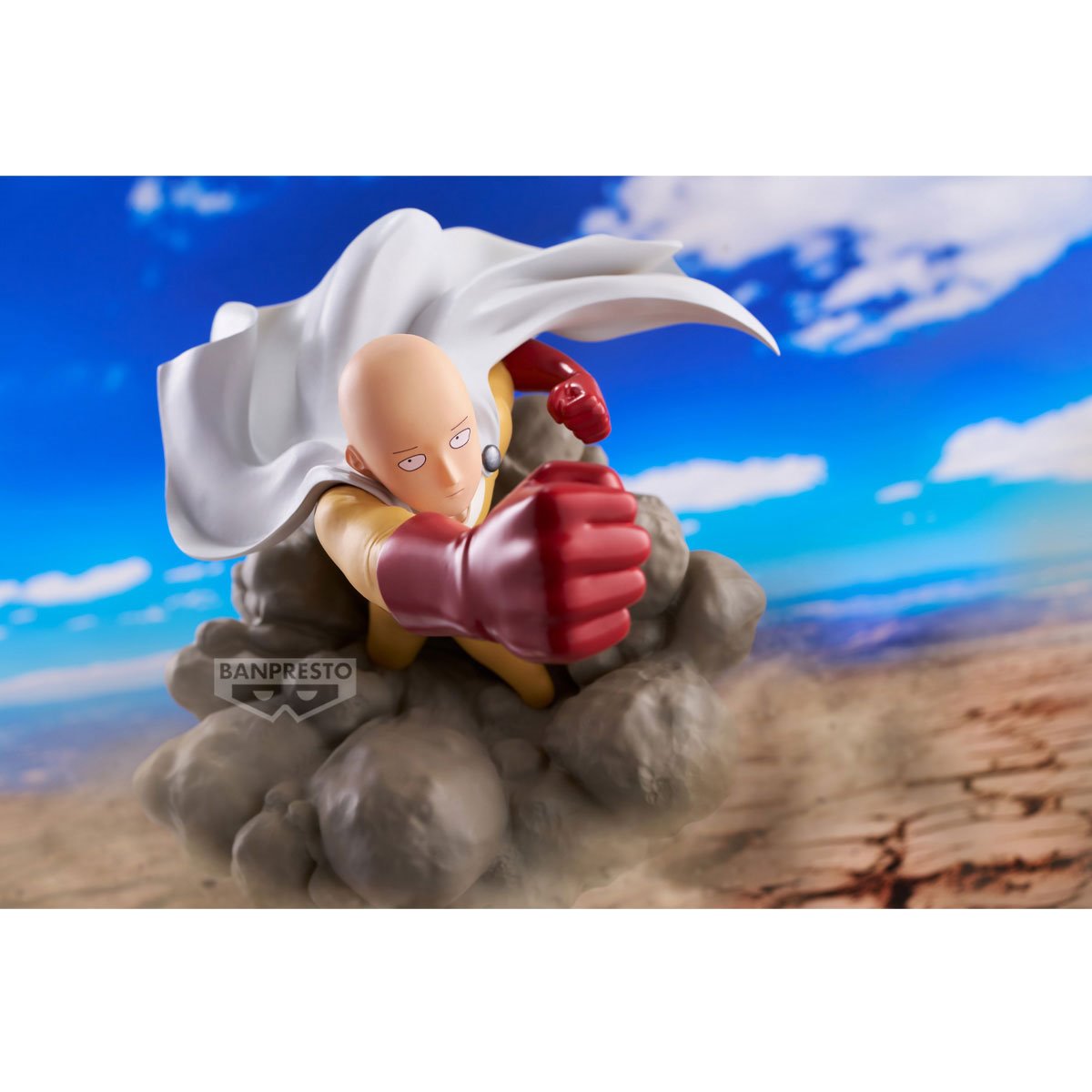 One-Punch Man Saitama Diorama Statue