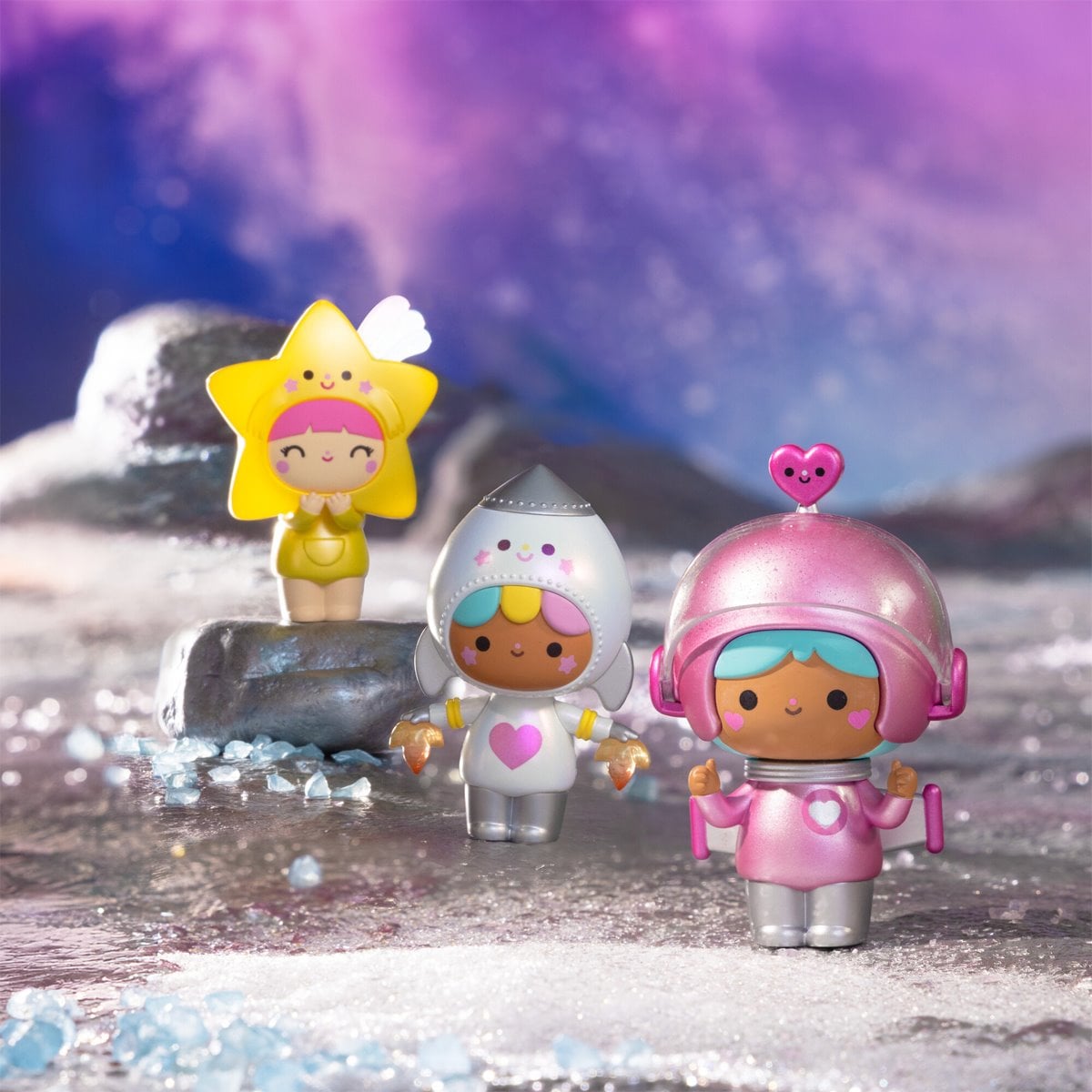 Momiji Out of This World Blind-Box Mini-Figure Display of 8