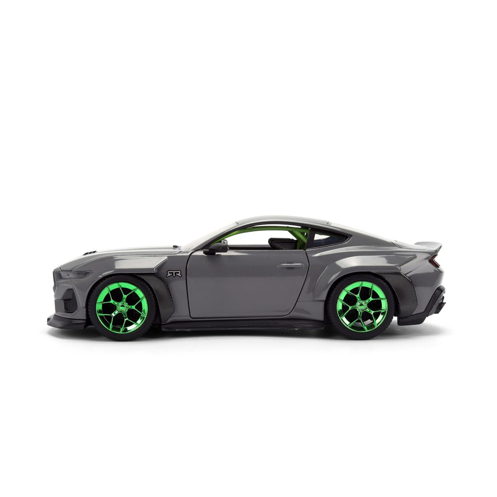 Bigtime Muscle Ford Mustang RTR Spec 5-D 1:24 Scale Die-Cast Metal Vehicle