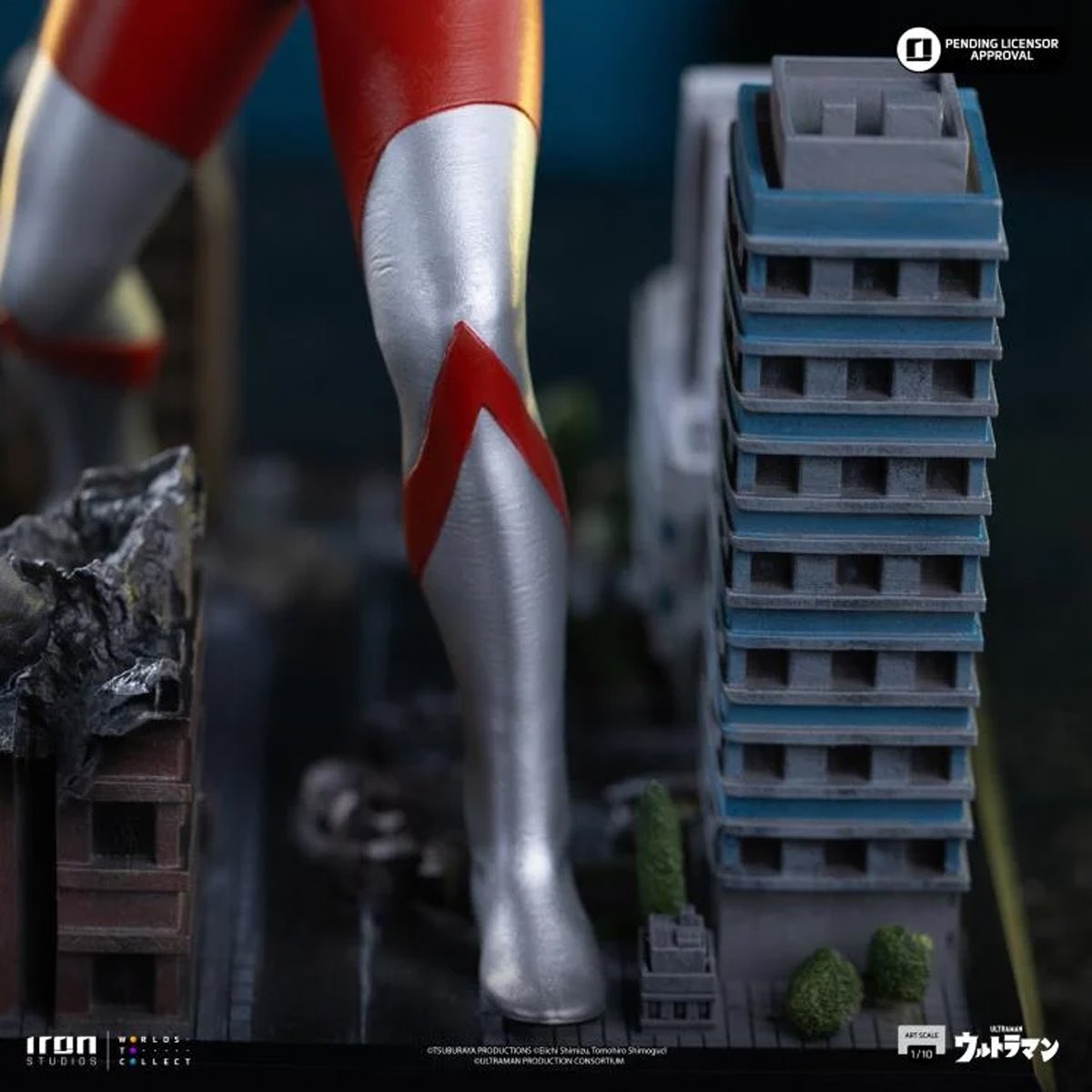 Ultraman 1:10 Art Scale Limited Edition Statue