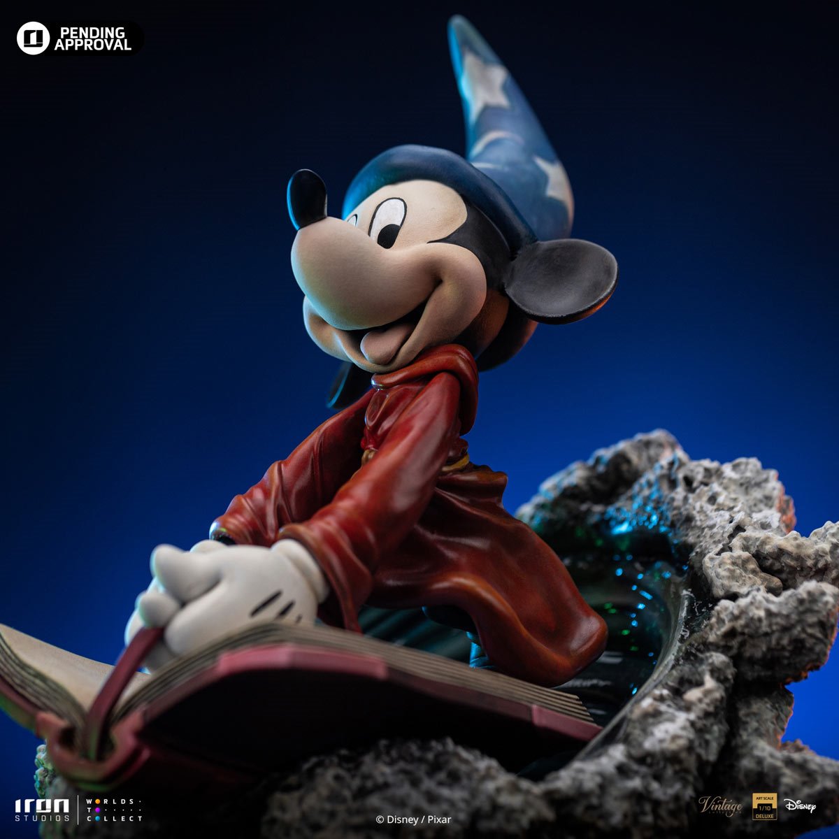 Fantasia Sorcerer Mickey 1:10 Deluxe Art Scale Limited Edition Statue
