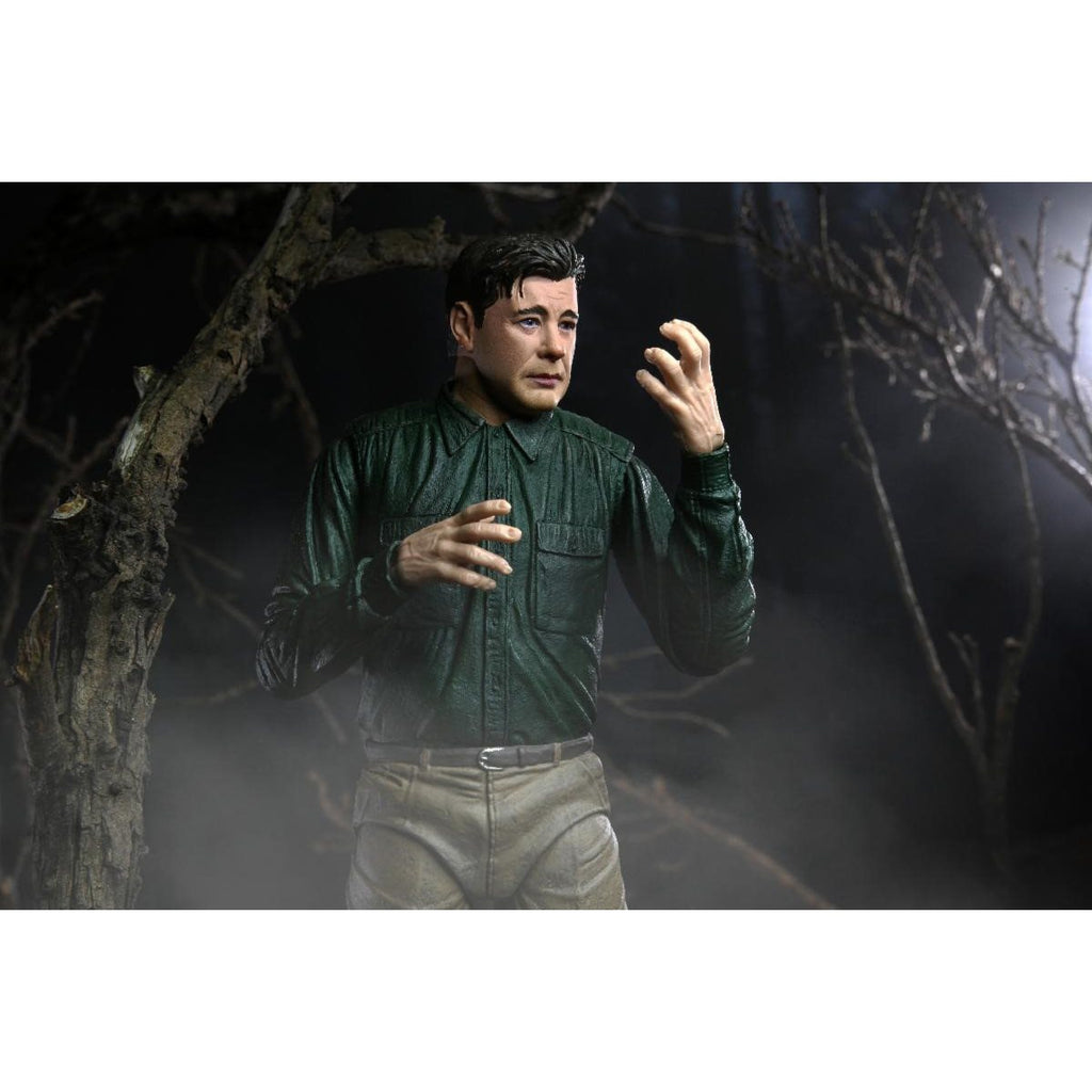 Universal Monsters Ultimate The Wolf Man 7-Inch Scale Action Figure