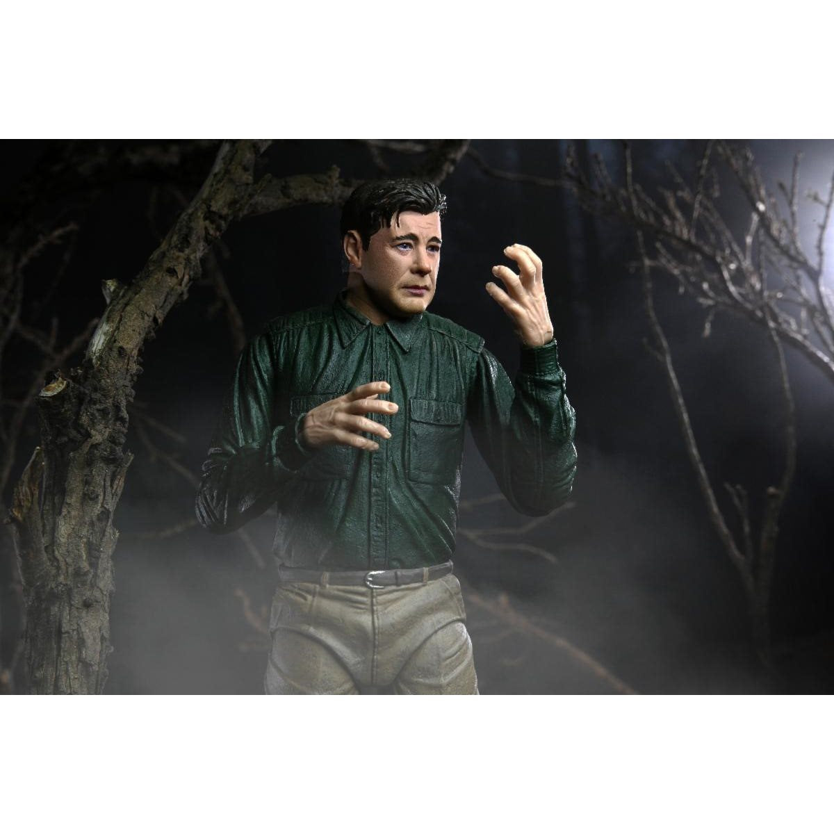 Universal Monsters Ultimate The Wolf Man 7-Inch Scale Action Figure