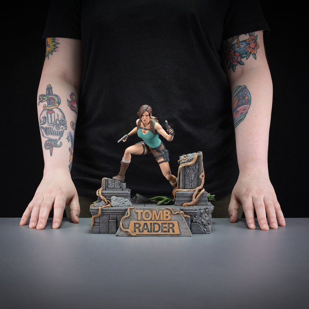 Tomb Raider Lara Croft PVC Statue