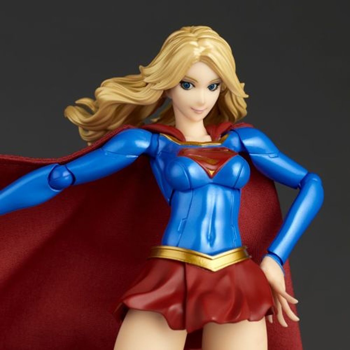 DC Comics Supergirl Revoltech Amazing Yamaguchi Action Figure