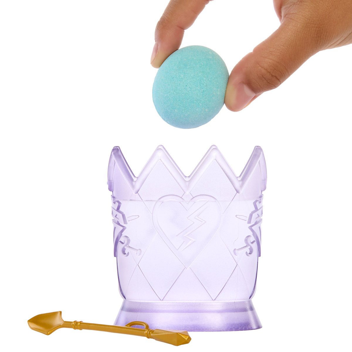 Disney Descendants: The Rise of Red The Sorcerer's Cookbook Chloe Doll