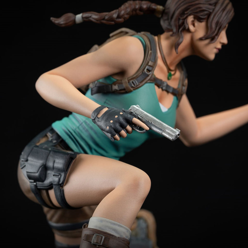 Tomb Raider Lara Croft PVC Statue