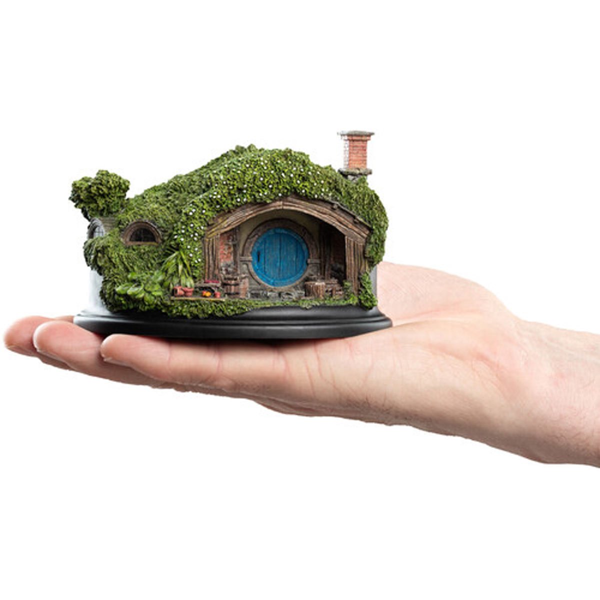The Hobbit Hole 1 Hill Lane Environment Statue