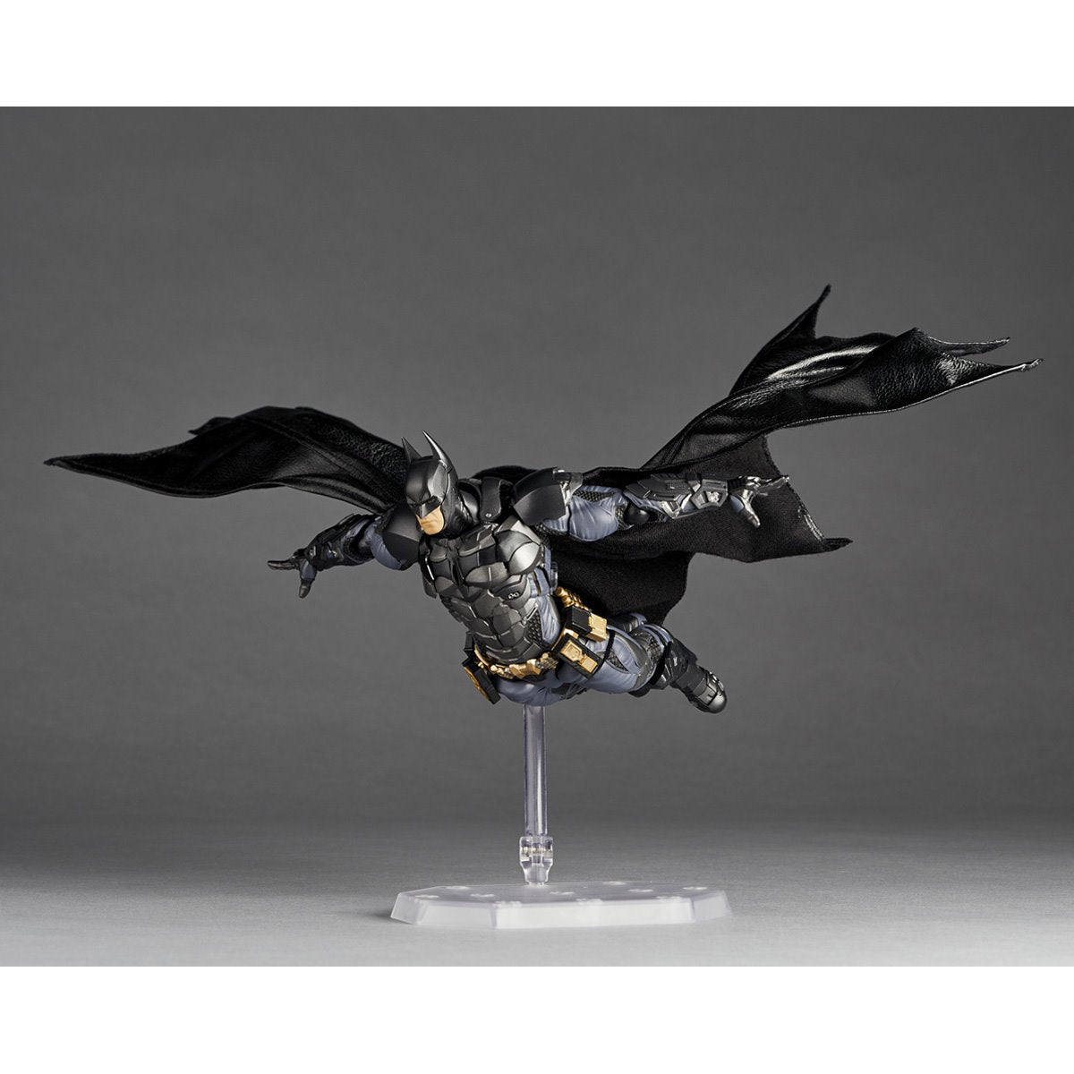 Batman: Arkham Knight Batman Revoltech Amazing Yamaguchi Action Figure