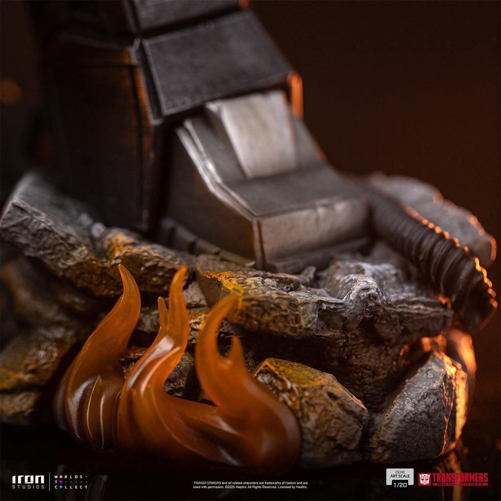 Transformers Megatron 1:20 Demi Art Scale Limited Edition Statue