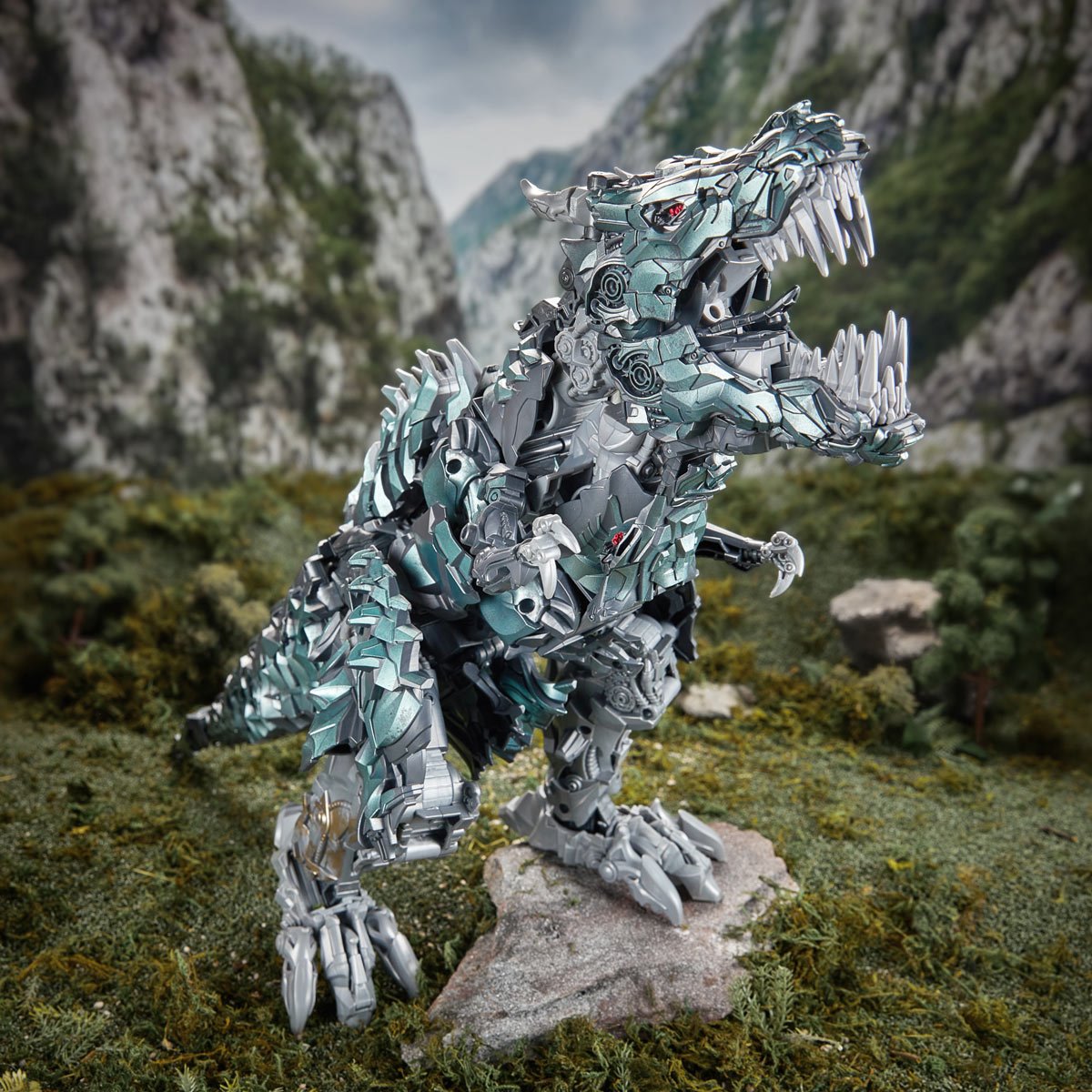Transformers Studio Series Age of Extinction Titan Class Grimlock