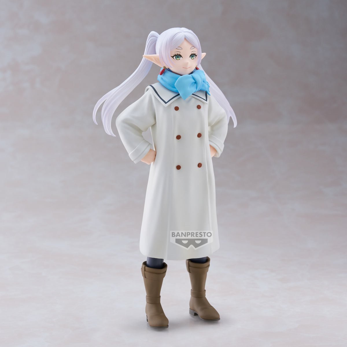 Frieren: Beyond Journey's End Frieren Winter Coat Statue