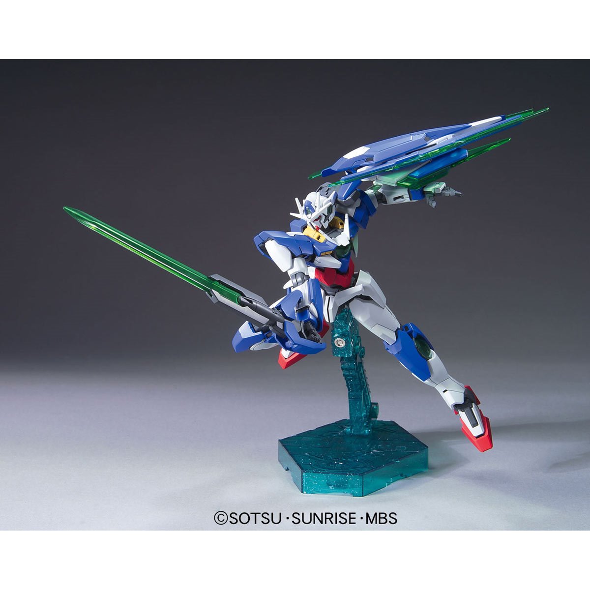 Mobile Suit Gundam 00 00 Qan[T] High Grade 1:144 Scale Model Kit
