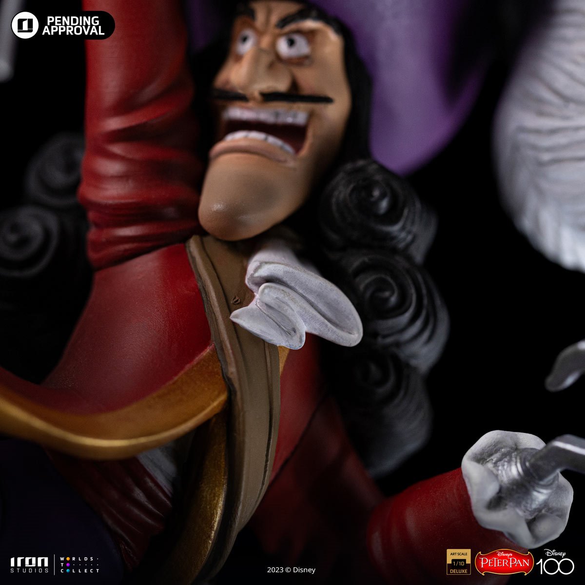 Peter Pan vs Hook Deluxe 1:10 Art Scale Limited Edition Statue