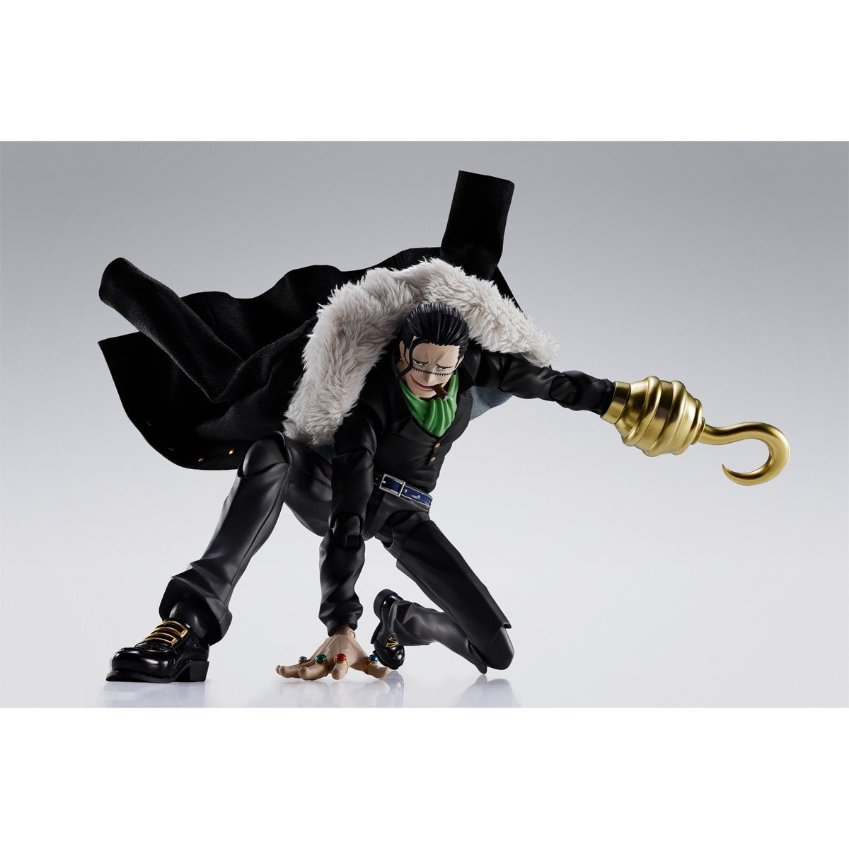 One Piece Sir Crocodile Marineford S.H.Figuarts Action Figure