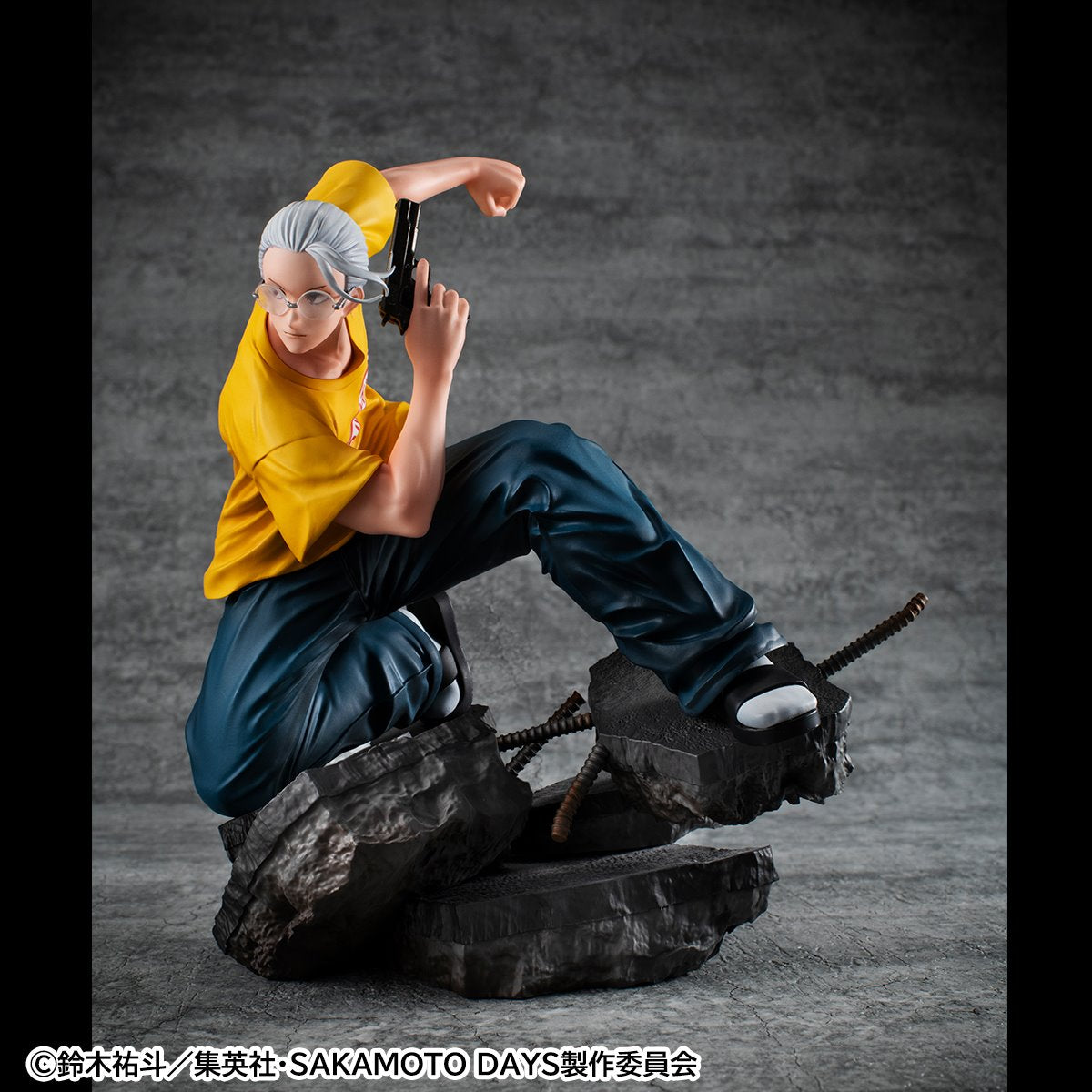 Sakamoto Days Taro Sakamoto Statue