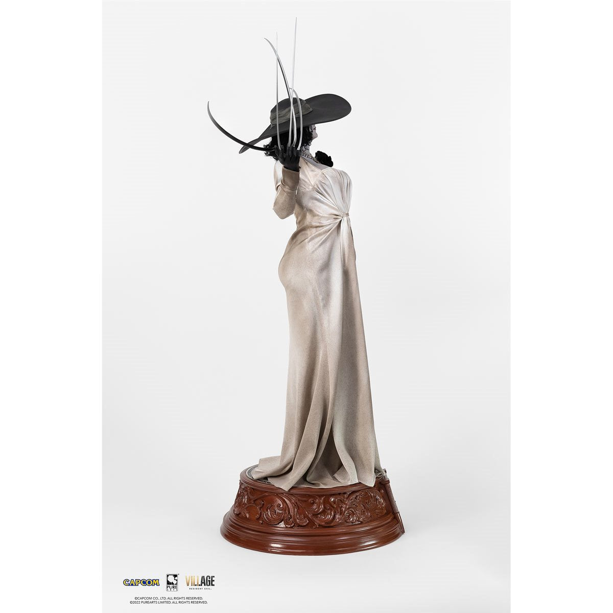 Resident Evil Village Lady Dimitrescu 1:4 Scale Resin Statue