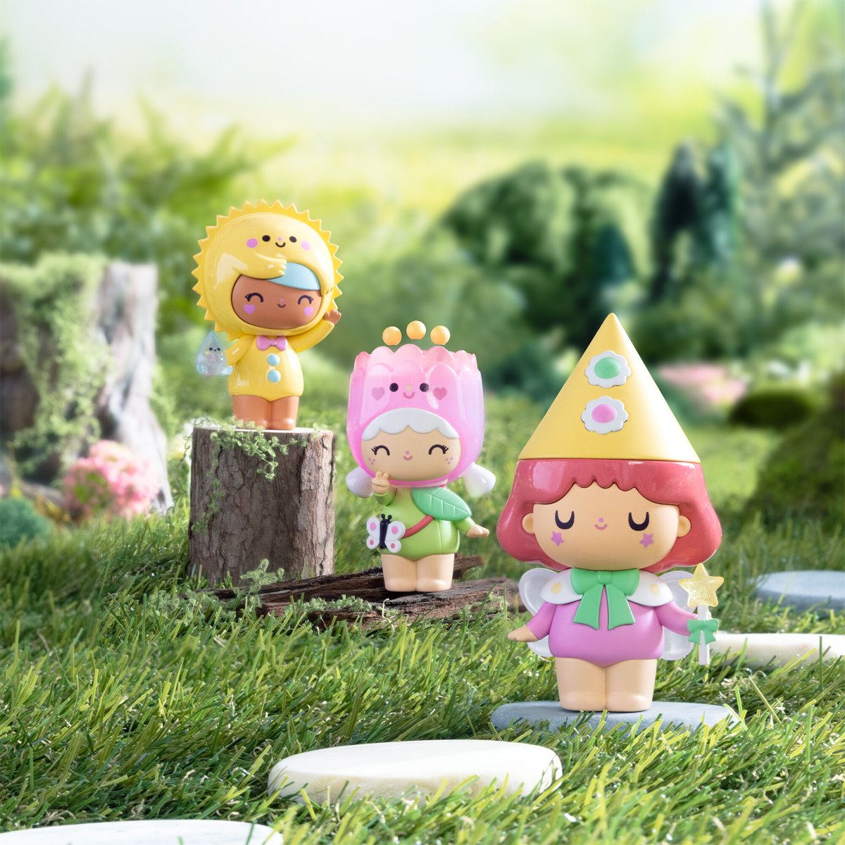 Momiji Magical Meadow Blind-Box Mini-Figure Display of 8