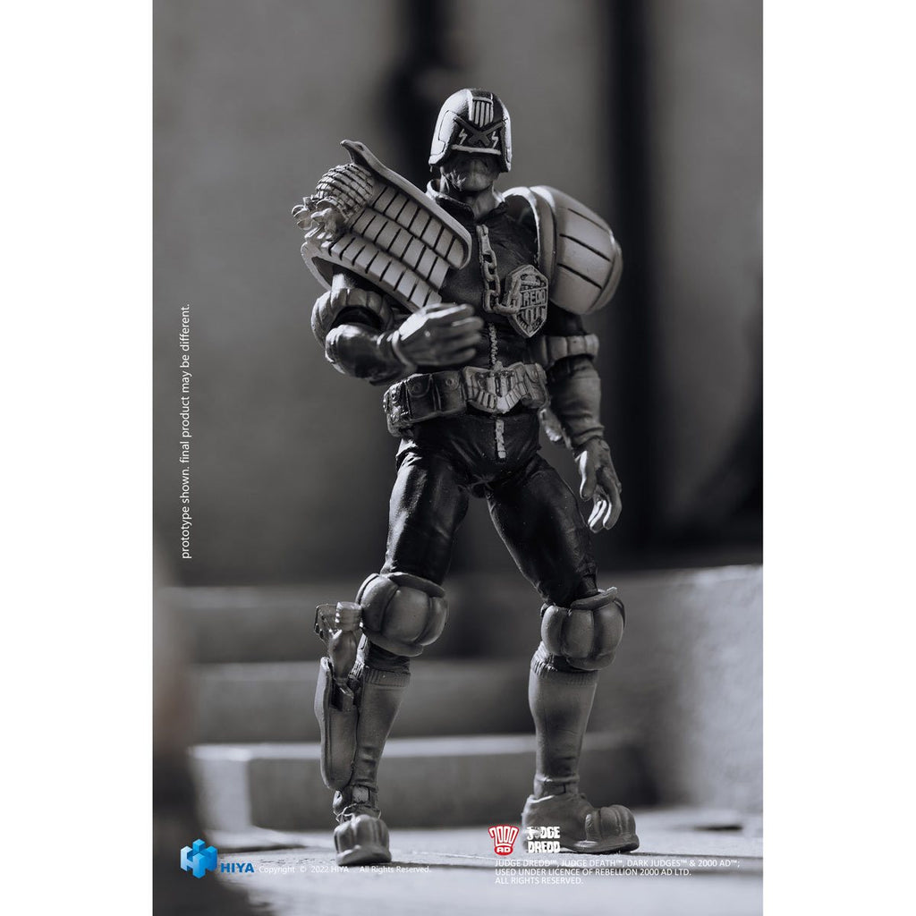 Judge Dredd Black and White Exquisite Mini Series 1:18 Scale Action Figure