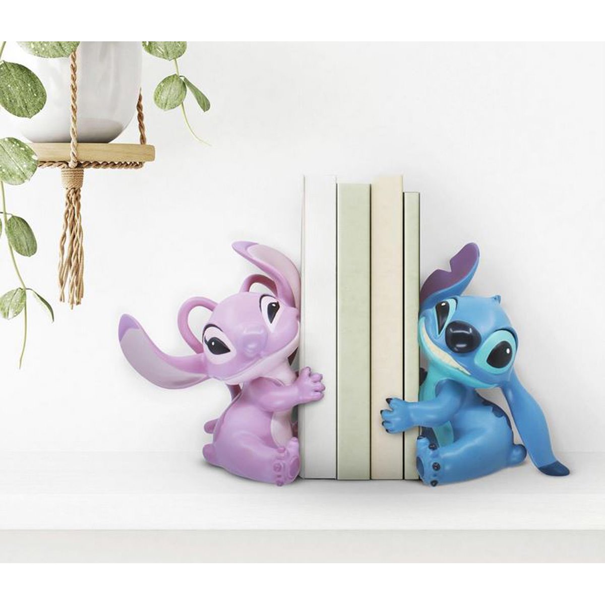 Disney Showcase Lilo & Stitch Stitch and Angel Bookend
