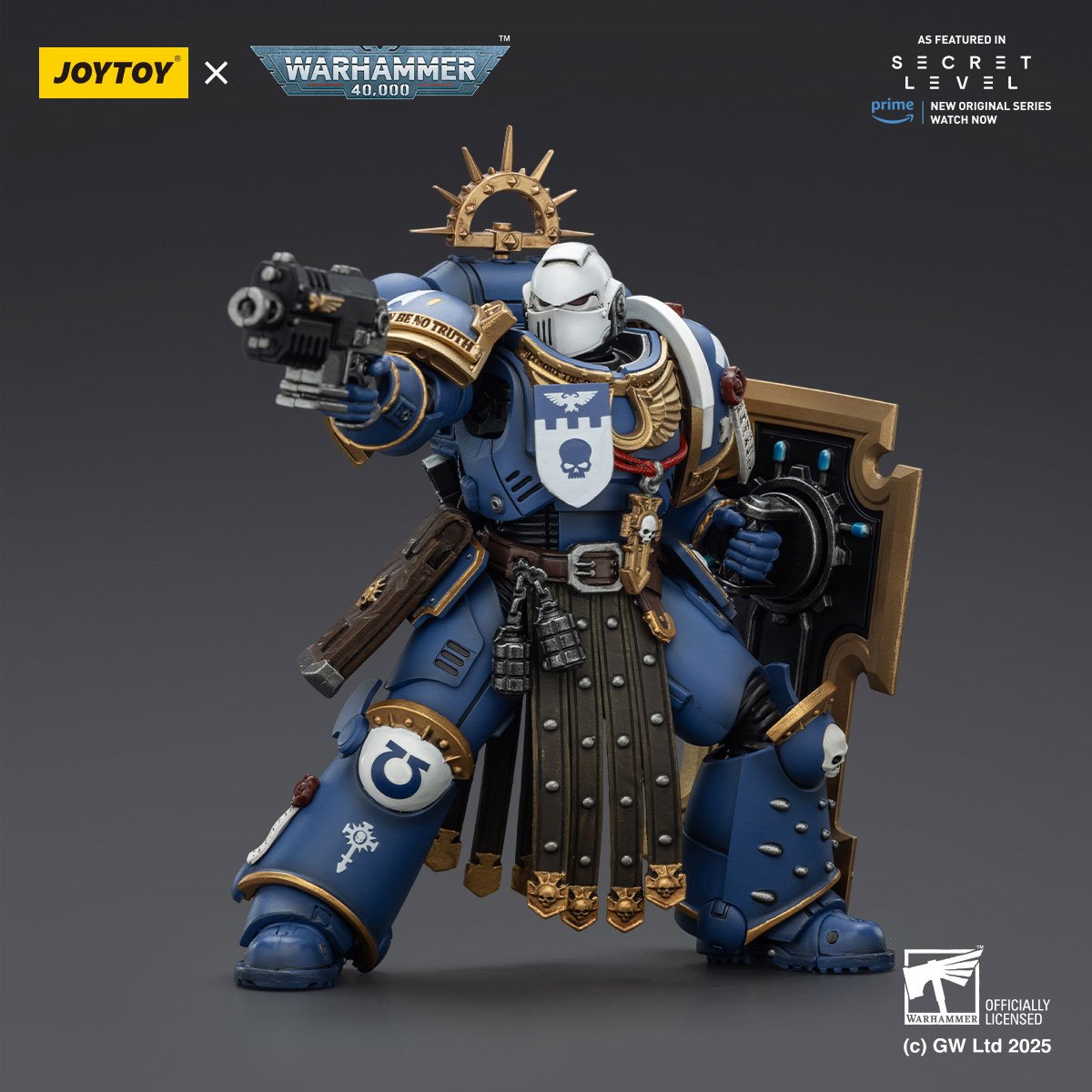 Joy Toy Warhammer 40,000 Ultramarines Torvald with Power Sword, Stormshield and Bolt Pistol 1:18 Scale Action Figure