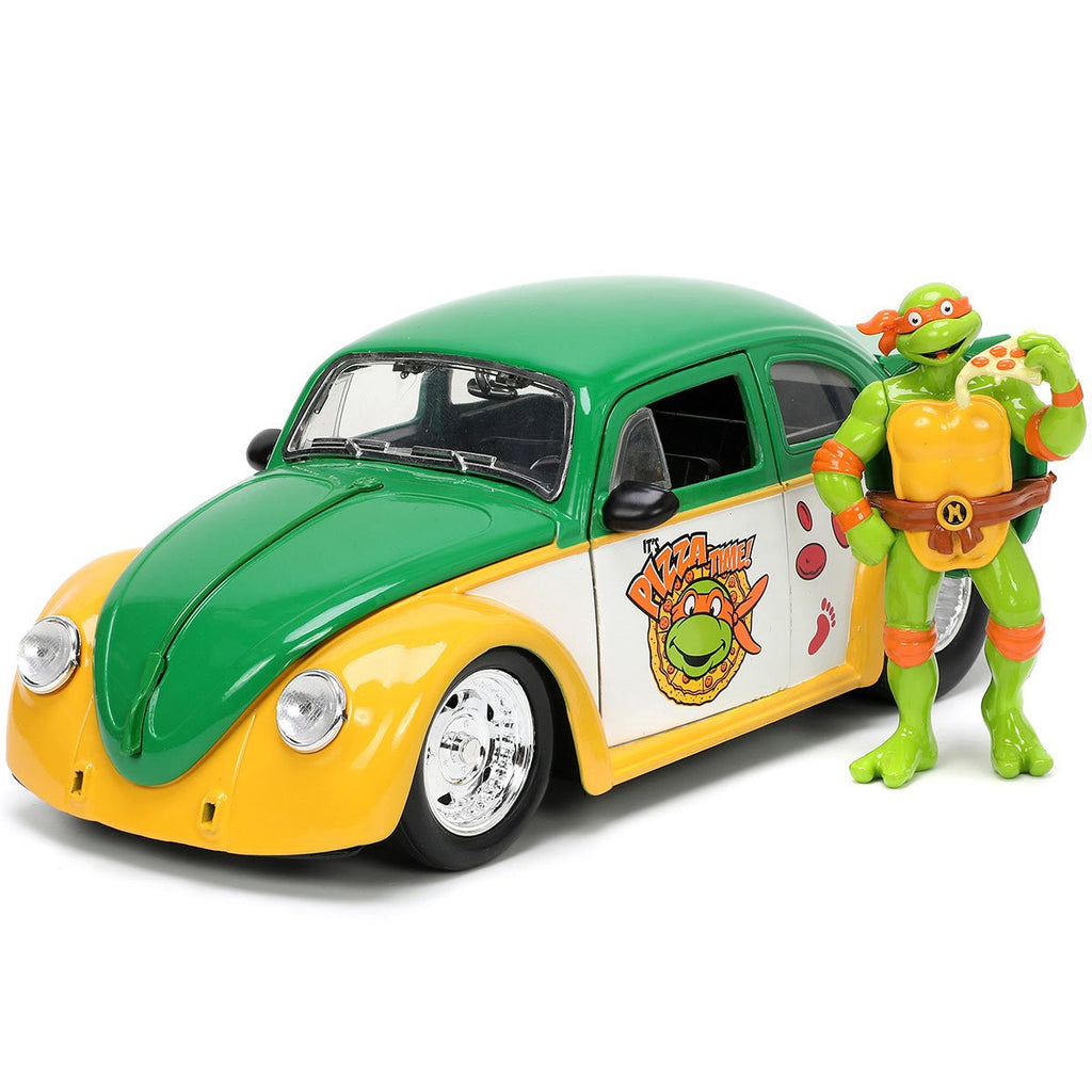 Teenage Mutant Ninja Turtles Volkswagen Beetle 1:24 Scale Die-Cast Metal Vehicle with Michelangelo Figure