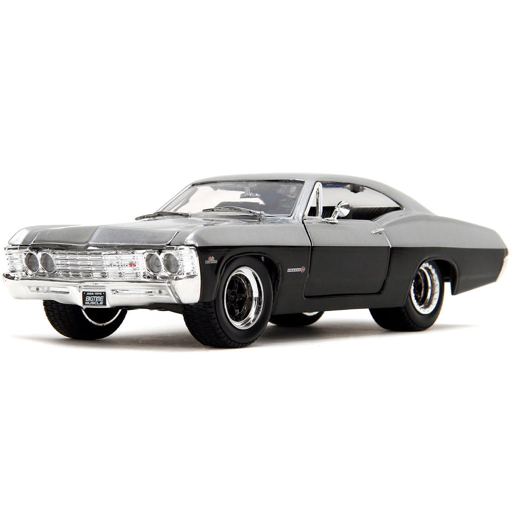 Bigtime Muscle 1967 Chevrolet Impala SS Candy Silver and Black 1:24 Scale Die-Cast Metal Vehicle