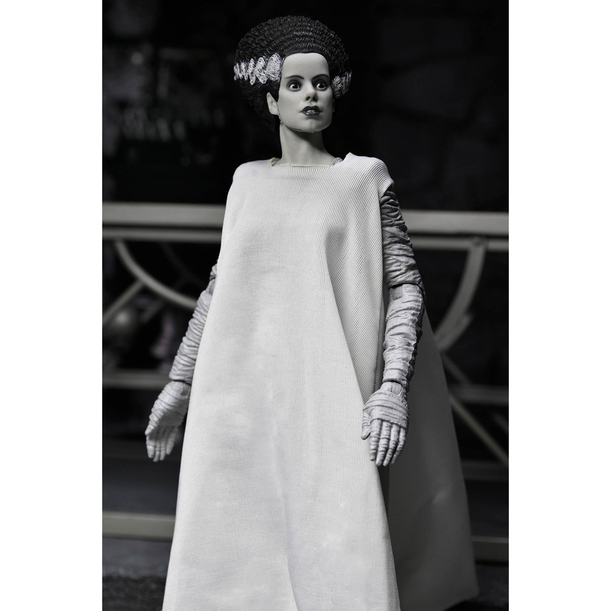 Universal Monsters Bride of Frankenstein 90th Ann. The Monster & His Mate (B&W Version) 7-In Scale Action Figure 2-Pack