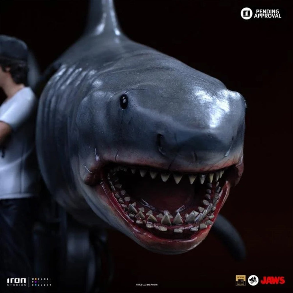 Jaws 50th Anniversary Steven Spielberg Deluxe 1:10 Art Scale Limited Edition Statue