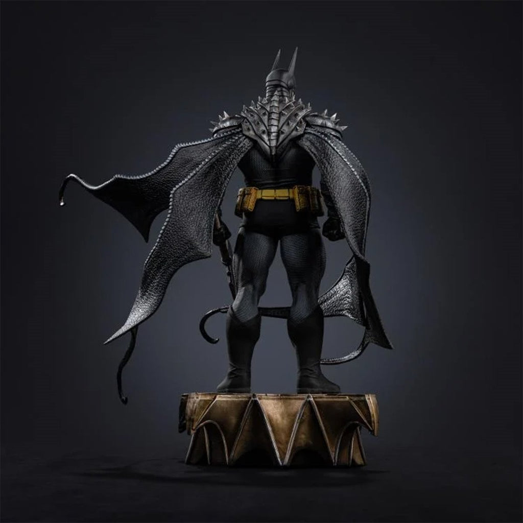 Absolute Batman DC Comics 1:10 Art Scale Limited Edition Statue