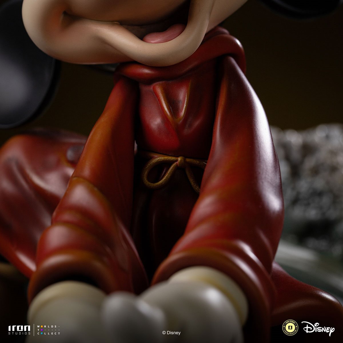 Fantasia Sorcerer Mickey 1:10 Deluxe Art Scale Limited Edition Statue