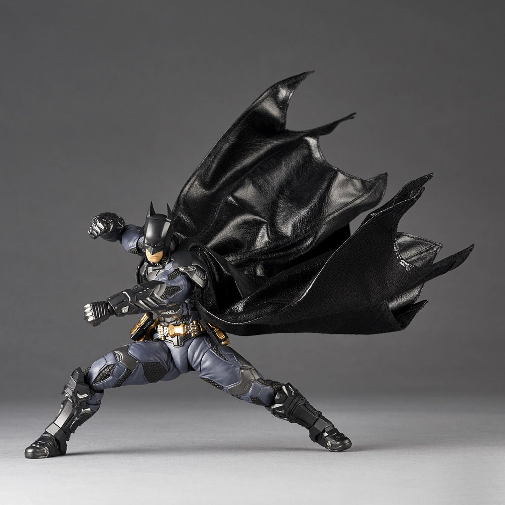 Batman: Arkham Knight Batman Revoltech Amazing Yamaguchi Action Figure