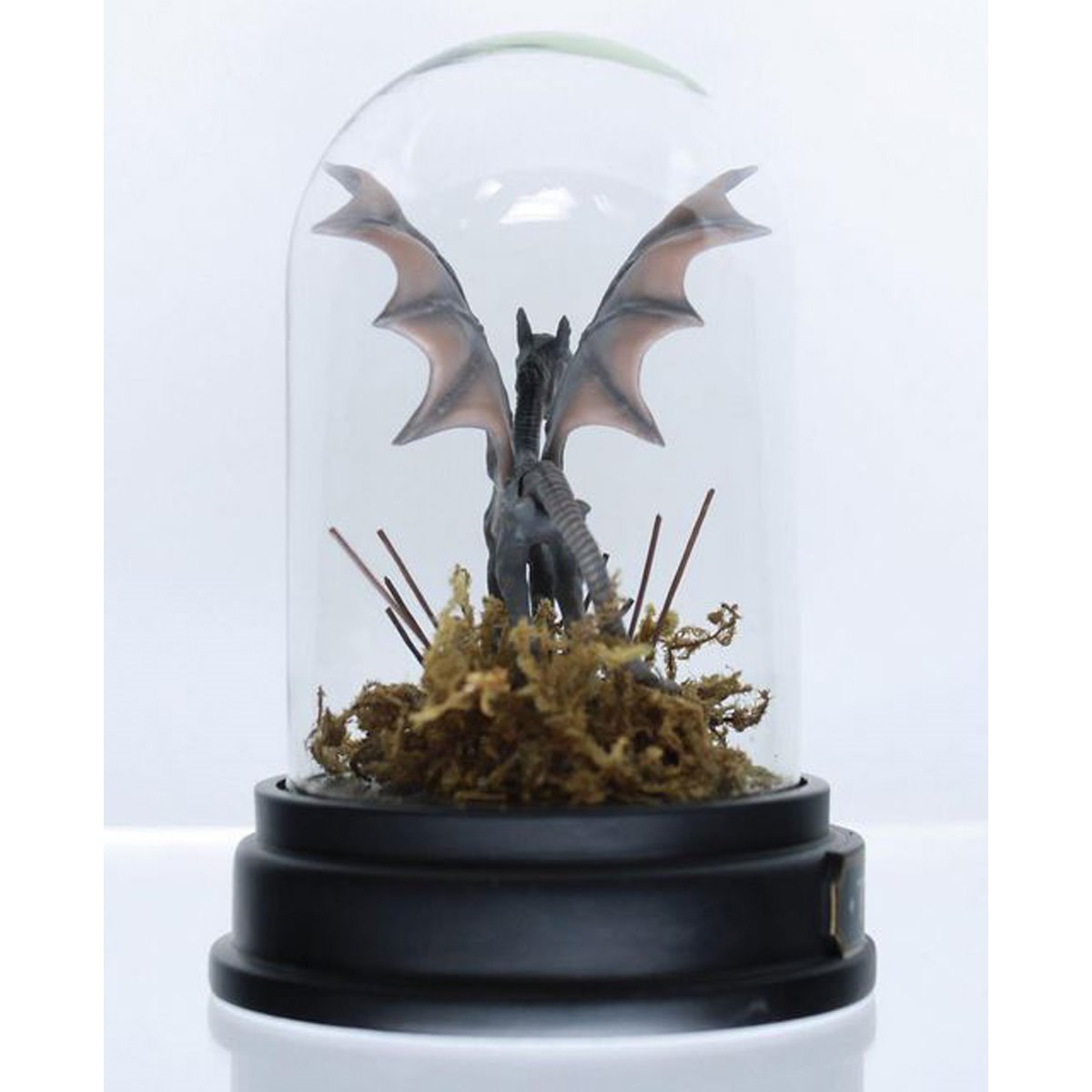 Wizarding World of Harry Potter Thestral Curiosity Cloche Statue