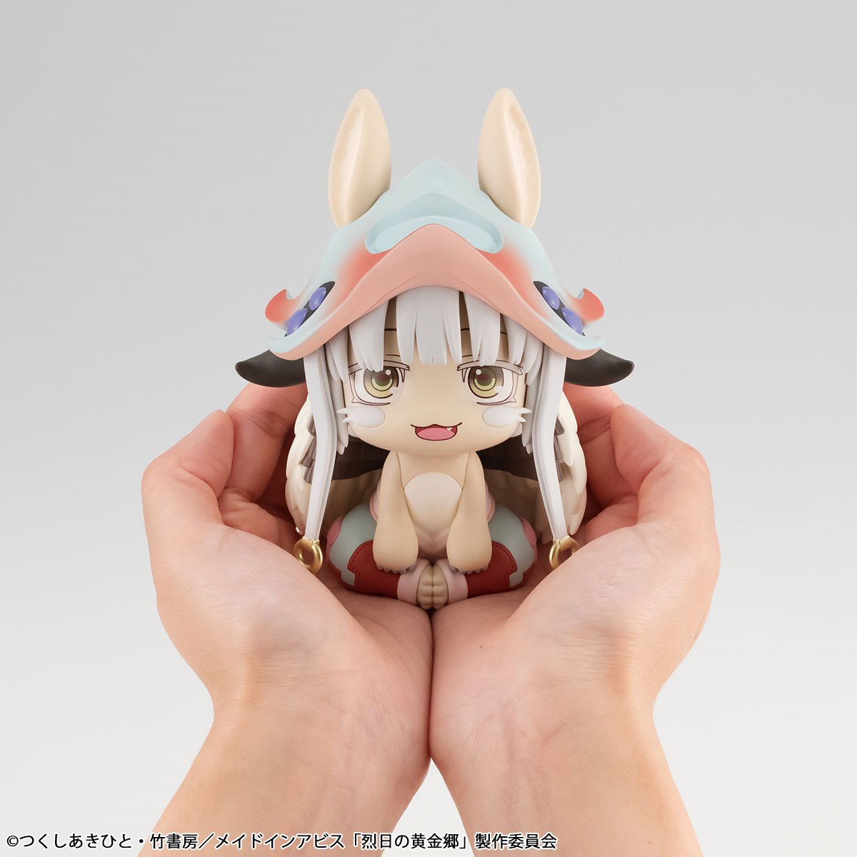 Made in Abyss: The Golden City of the Scorching Sun Nanachi Look Up Series Statue
