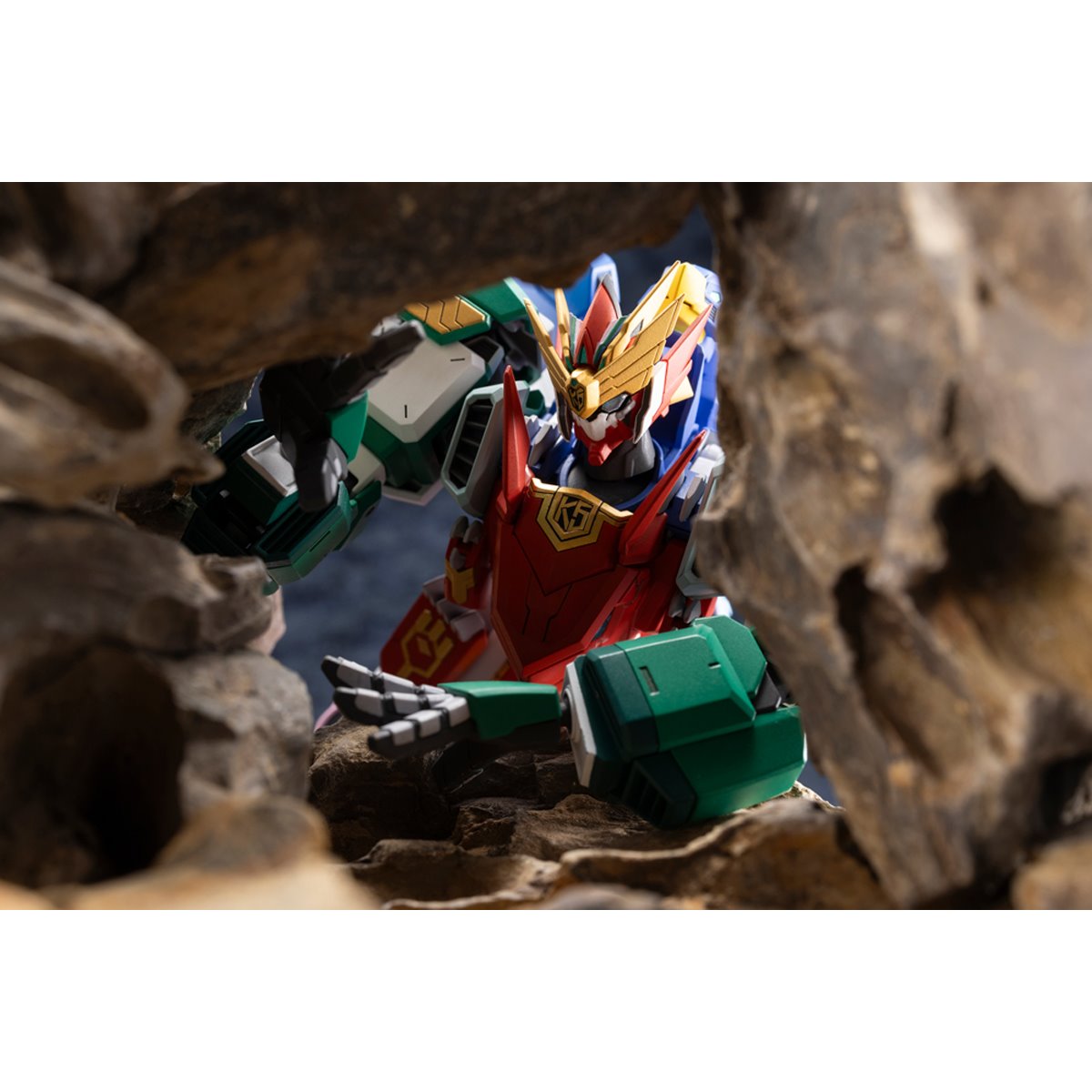 The Red Ranger Becomes an Adventurer in Another World Maximum Kizuna Kaiser Model Kit